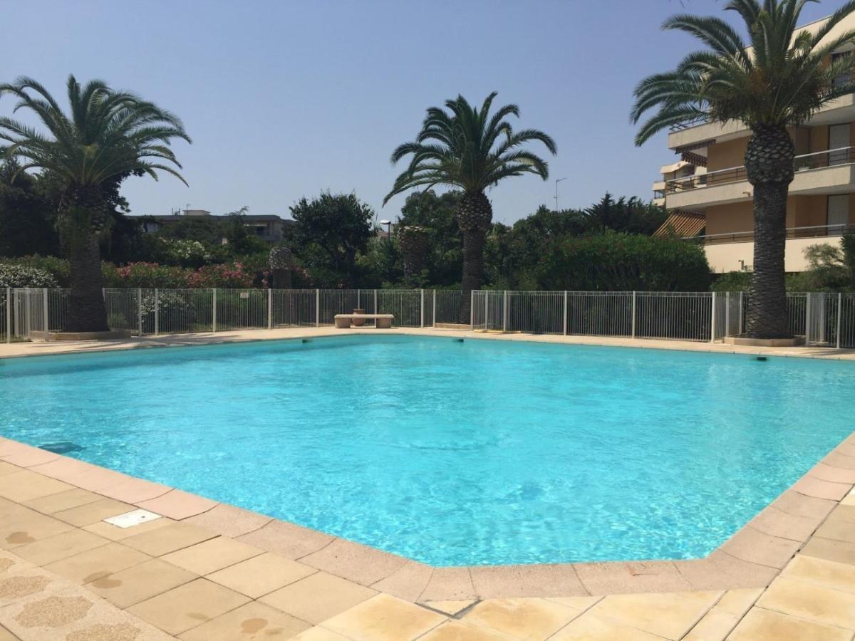 Fréjus plage T2, piscine, parking, plages à 200m Exterior foto